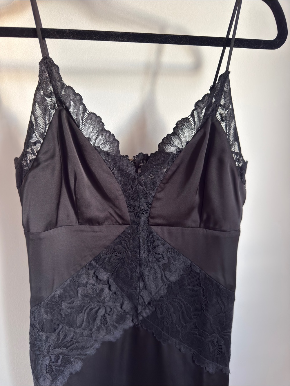 GUESS Black Satin & Lace Mini Dress – Size S - Picture 3 of 8